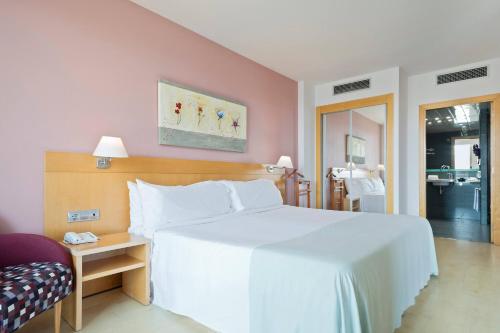Suite SOL con Vistas al Mar del hotel Sol Port Cambrils