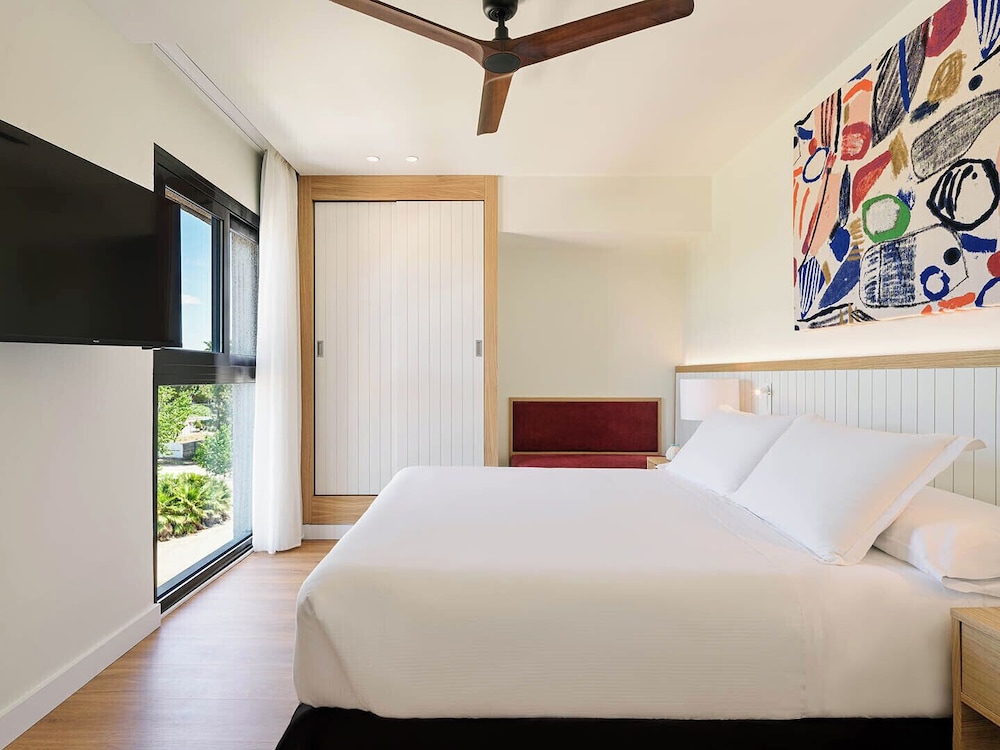 Suite Junior del hotel H10 Cambrils Playa. Foto 1