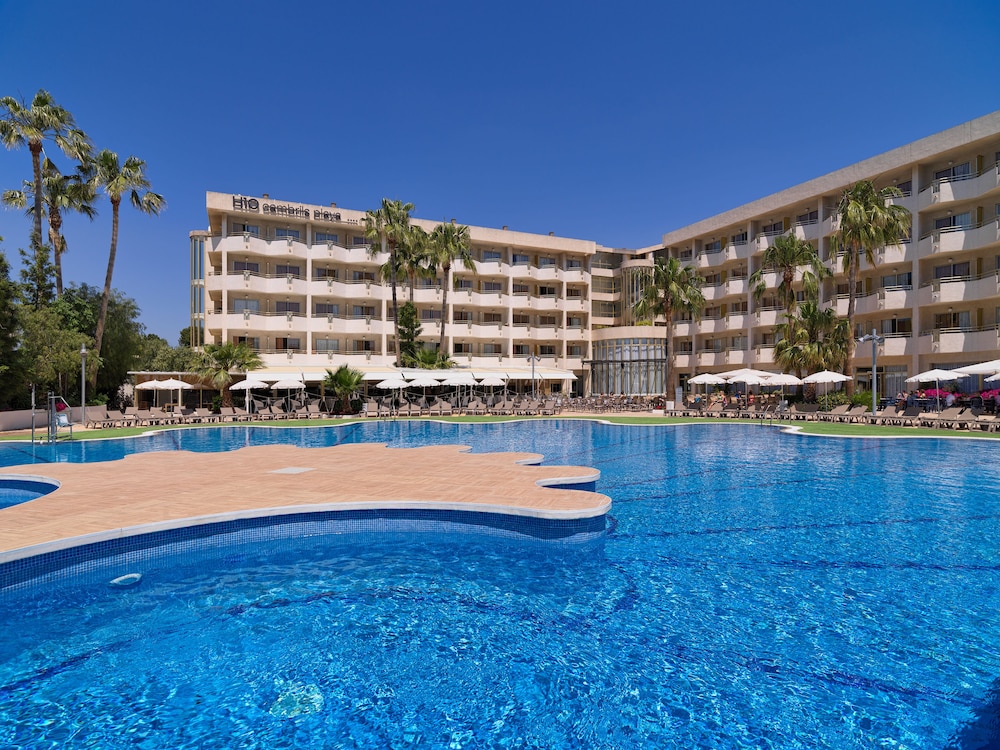 Habitación Familiar Básica del hotel H10 Cambrils Playa. Foto 5