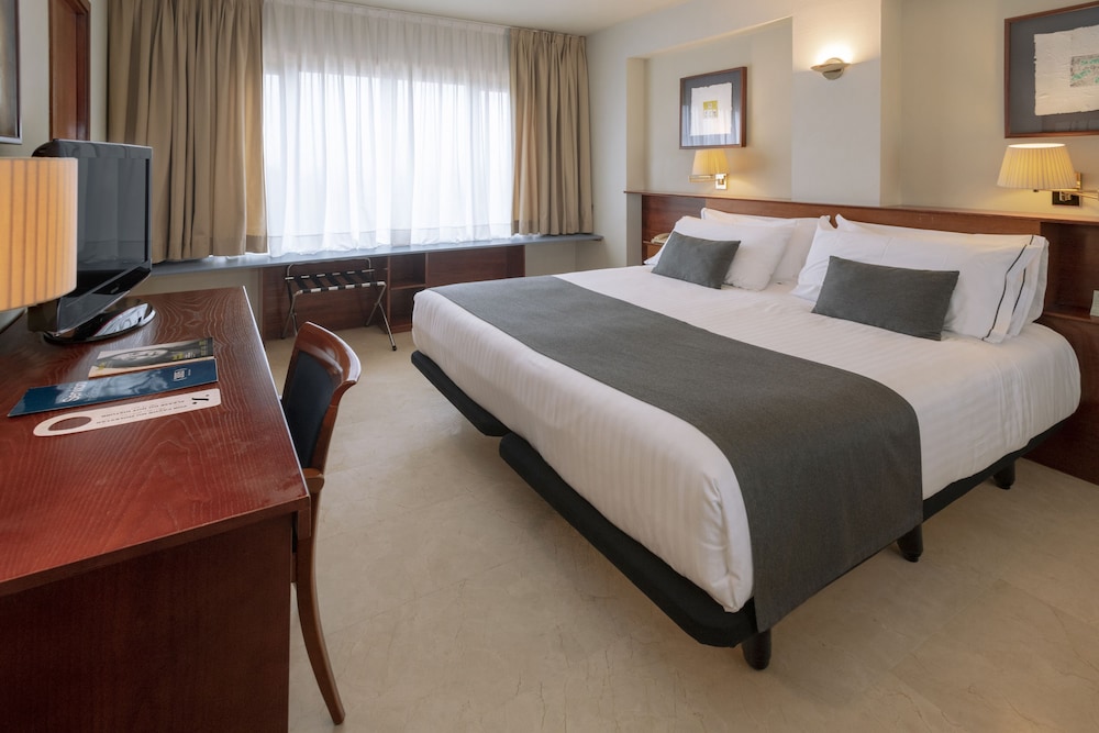 Habitación ejecutiva con 1 cama doble o 2 individuales del hotel Gran Rey Don Jaime