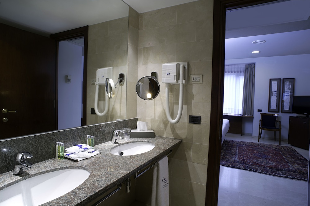 Habitación Premium del hotel Gran Rey Don Jaime. Foto 9