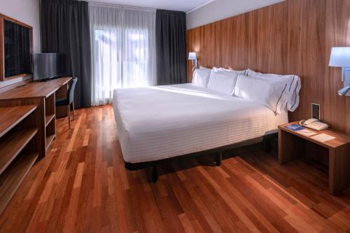 Habitación Doble - 1 o 2 camas del hotel Ciudad De Castelldefels. Foto 2
