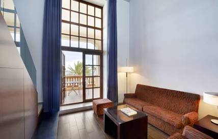 Suite Duplex del hotel Le Meridien Ra Beach & Spa. Foto 1
