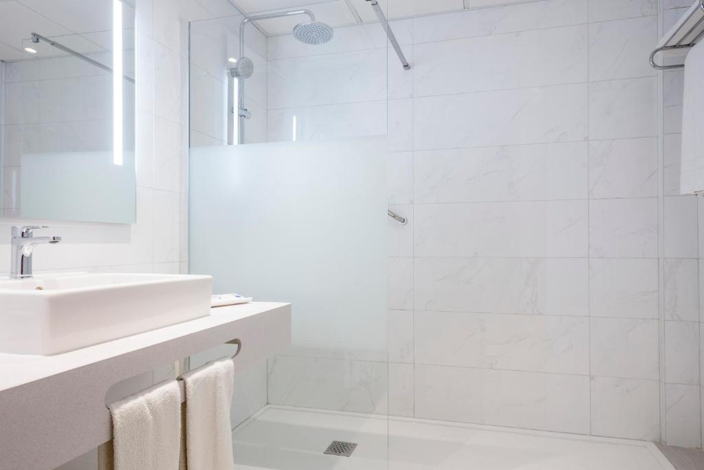 Habitación doble Vista Piscina del hotel Best Sol D'or. Foto 4