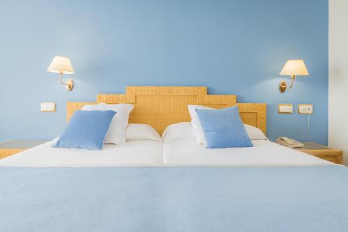 Habitación Estándar del hotel Palas Pineda. Foto 3