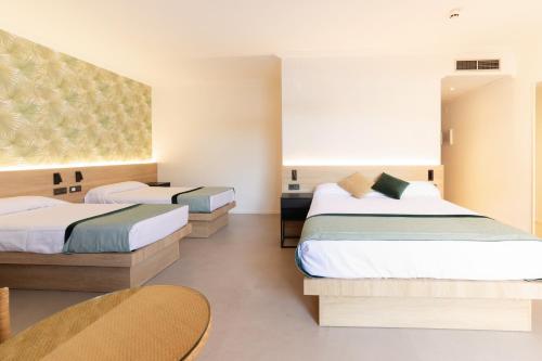 Habitación Superior del hotel Palas Pineda. Foto 8