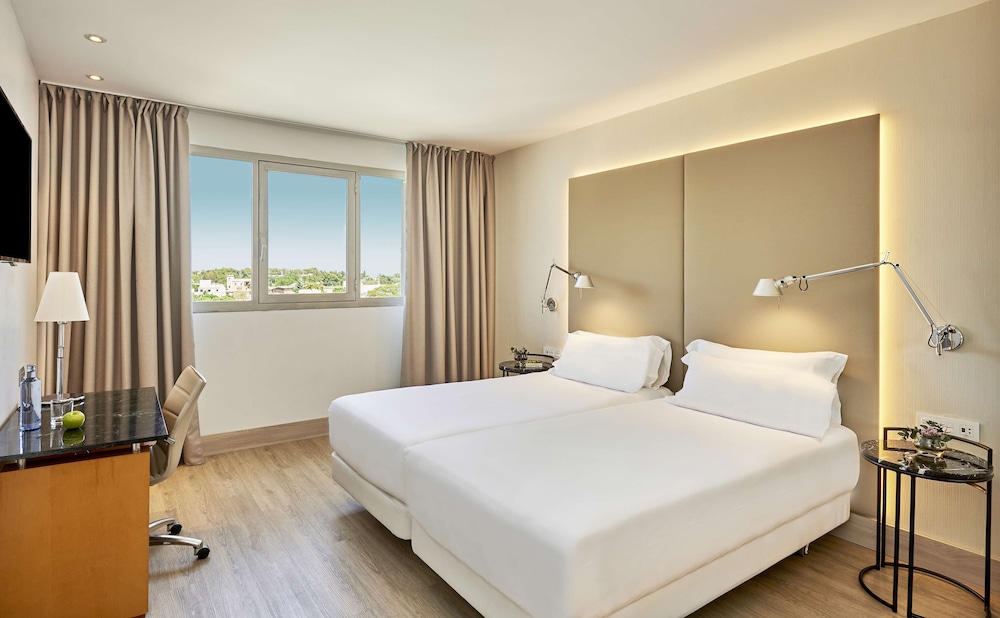 Habitación familiar (Adjoining Room, 3 adultos+1 niño) del hotel NH Ciutat de Reus