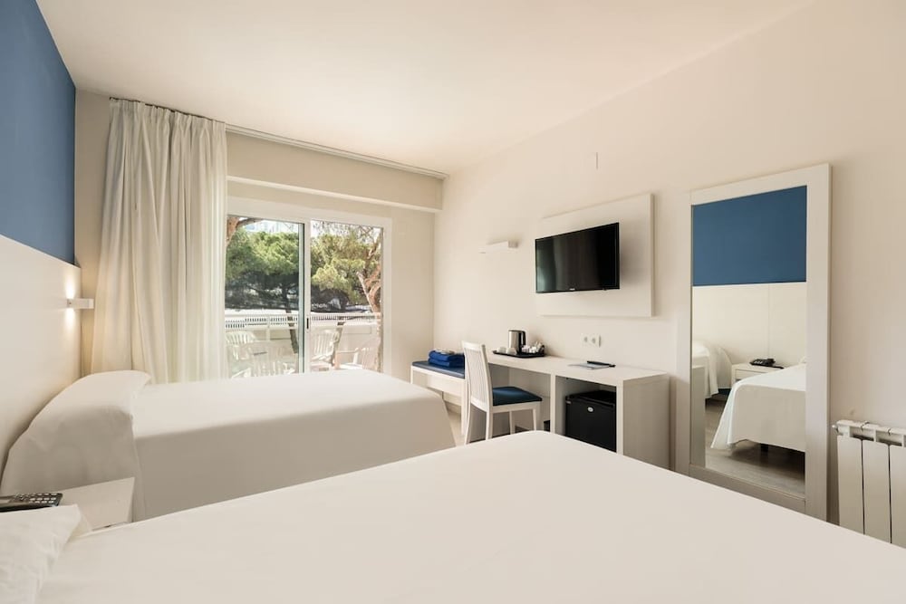 Habitación Estandar del hotel Best Oasis Park. Foto 1