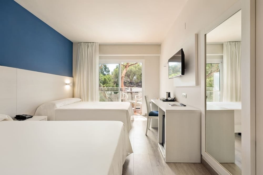 Habitación doble Balcón o Terraza Con Vistas Agradable del hotel Best Oasis Park. Foto 3