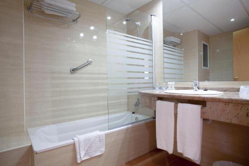 Habitación Doble - 1 o 2 camas del hotel Best Oasis Park. Foto 4