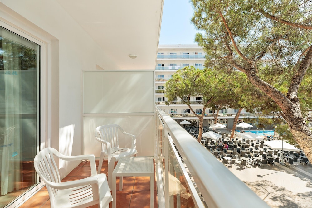 Habitación doble Balcón o Terraza Con Vistas Agradable del hotel Best Oasis Park. Foto 27