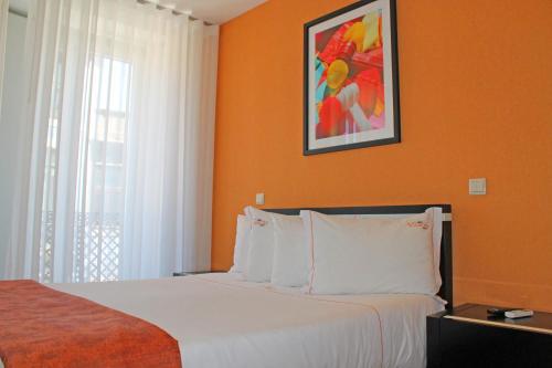Habitación doble con balcón del hotel Vivacity Porto. Foto 1