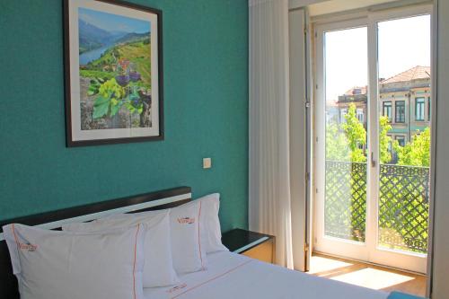 Habitación doble con balcón del hotel Vivacity Porto. Foto 2
