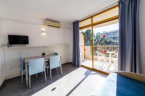 Apartamento Superior del hotel Inter 2 Salou. Foto 5