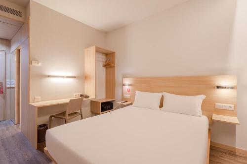 Habitación Doble Estándar del hotel Moov Porto Centro. Foto 4