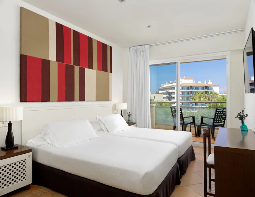 Habitación Doble del hotel H10 Vintage Salou - Adults Only. Foto 5