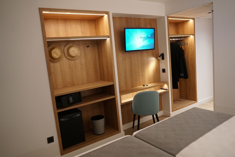 Habitación Doble Estándar del hotel Ohtels Belvedere. Foto 3