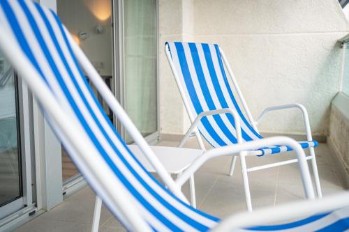 Suite Mediterránea Premium con vistas laterales al mar del hotel Blaumar Salou. Foto 11