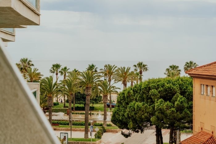 Suite Mediterránea Premium Familiar con Vistas Laterales al Mar del hotel Blaumar Salou. Foto 1