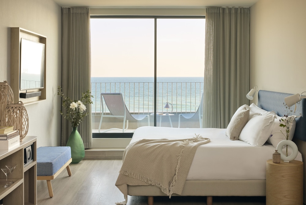 Studio ME + Junior Suite Vista Mar del hotel Me Sitges Terramar