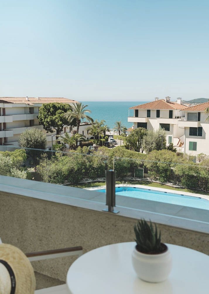 Meliá Room Vista Piscina del hotel Melia Sitges. Foto 3