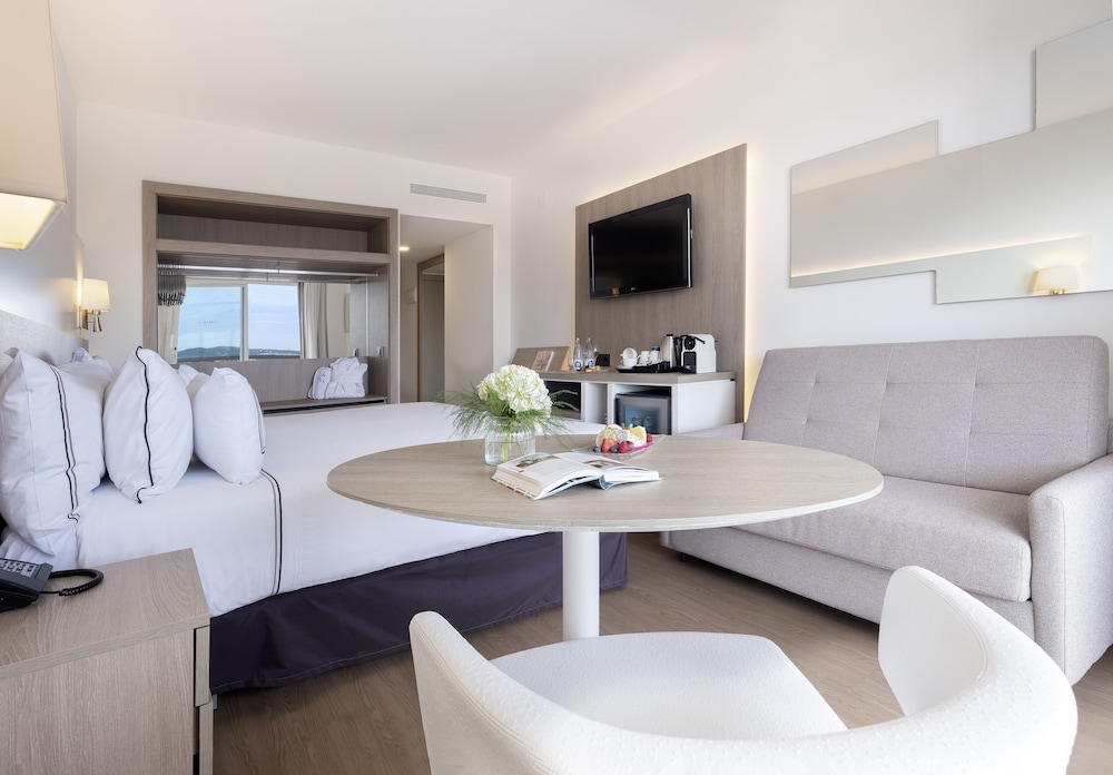 Premium Room Vista Mar del hotel Melia Sitges. Foto 1