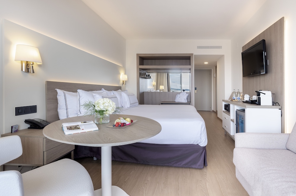 Premium Room Vista Mar del hotel Melia Sitges. Foto 6