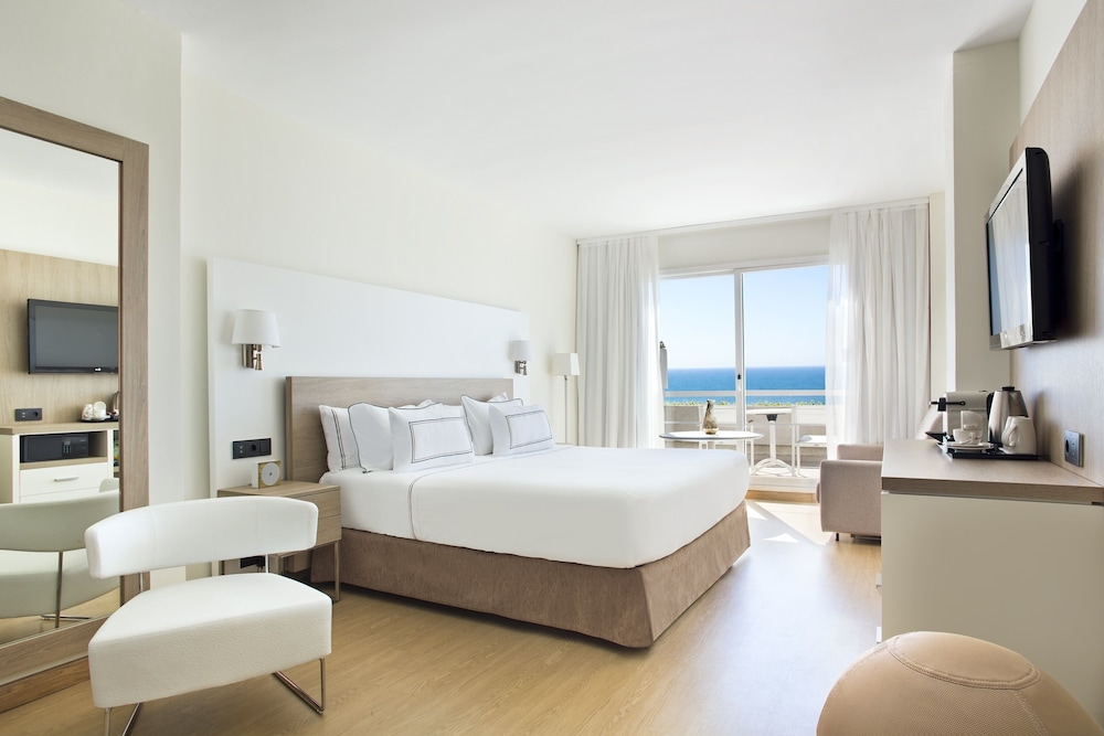 Grand Premium Room Vista Mar del hotel Melia Sitges