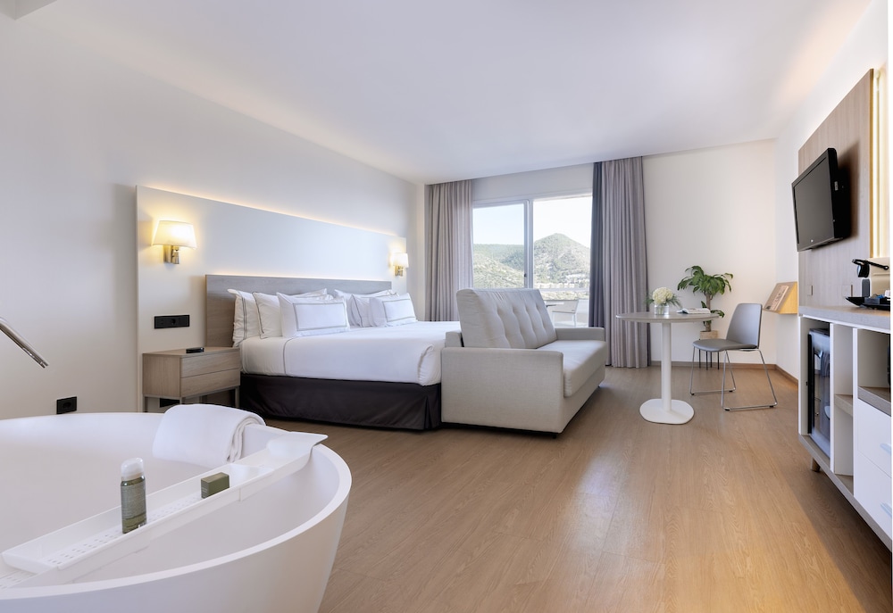 Grand Premium Room Vista Mar del hotel Melia Sitges. Foto 9