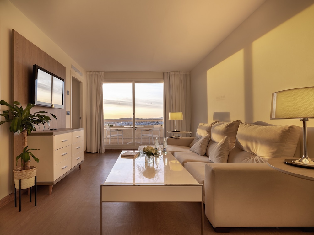 Family Junior Suite Vista Mar del hotel Melia Sitges. Foto 4