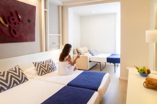 Habitación Triple Deluxe del hotel Ibersol Antemare - Adults Only. Foto 5