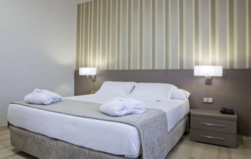 Habitación Familiar del hotel Sb Ciutat Tarragona. Foto 7