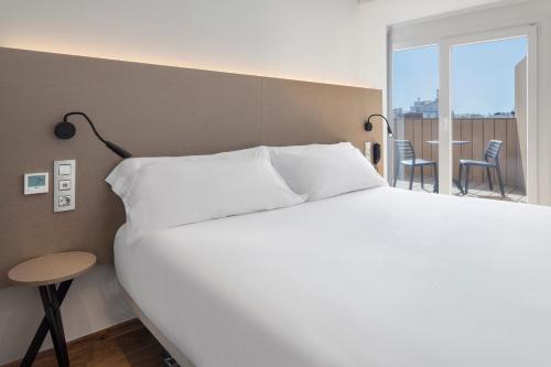 Habitación Doble Superior del hotel B&B Tarragona Centro Urbis. Foto 1