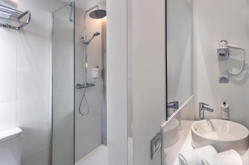 Habitación Doble - 2 camas del hotel B&B Tarragona Centro Urbis. Foto 5
