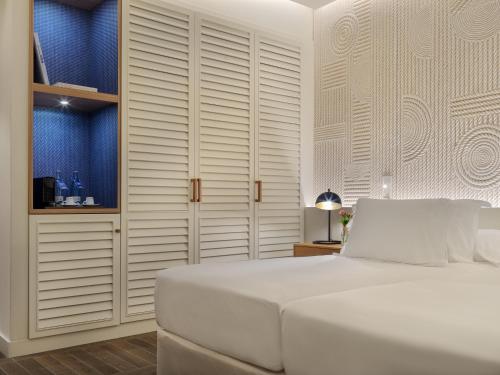 Habitación Doble Clásica del hotel H10 Imperial Tarraco. Foto 1