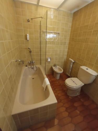 Habitación Doble Superior con balcón - 2 camas individuales del hotel Ele Acueducto. Foto 1