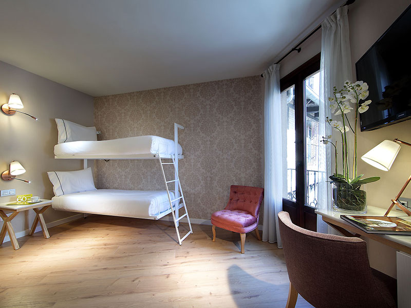 Habitación doble Cama Litera del hotel Exe Casa De Los Linajes