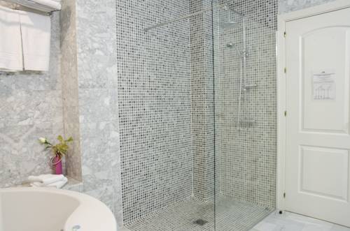 Suite Jacuzzi del hotel Trh La Motilla. Foto 3