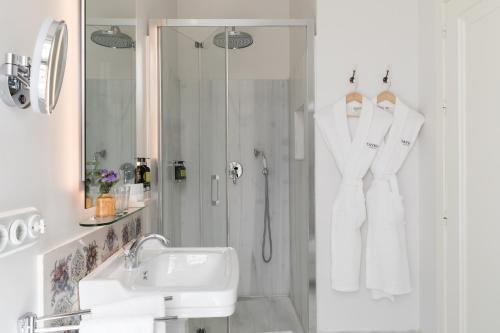 Habitación Doble Deluxe del hotel Tayko Sevilla. Foto 3