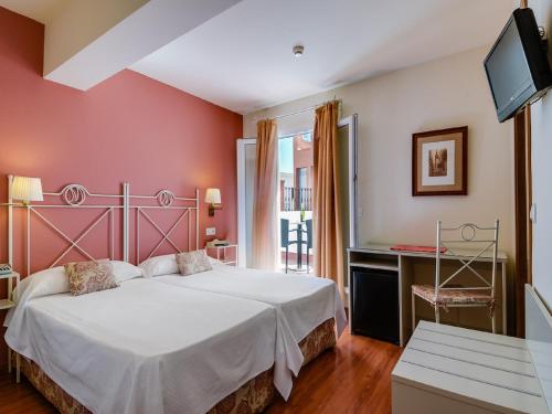 Habitación Doble Superior del hotel Murillo. Foto 1