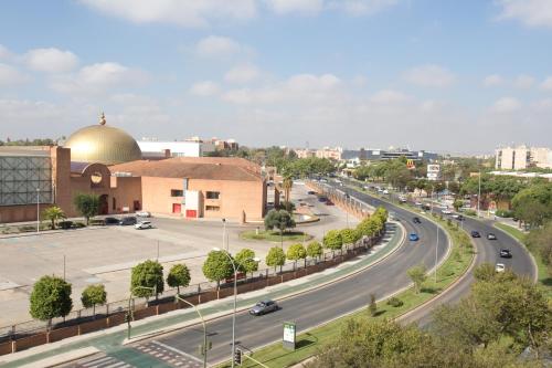 Habitación Familiar del hotel M.a. Sevilla Congresos. Foto 14