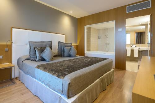 Suite Junior del hotel M.a. Sevilla Congresos. Foto 4