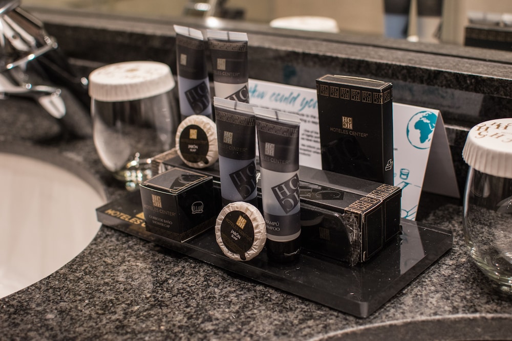 Habitación Deluxe (Giralda view) del hotel Sevilla Center. Foto 4