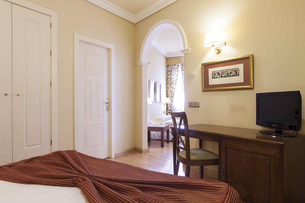 Doble con sofá-cama del hotel Cervantes