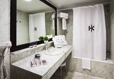 Junior suite del hotel Catalonia Giralda. Foto 2