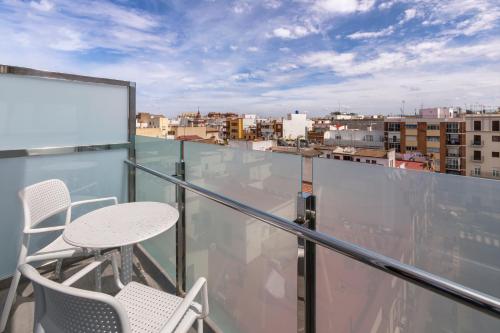 Suite Junior con terraza del hotel Catalonia Giralda. Foto 3