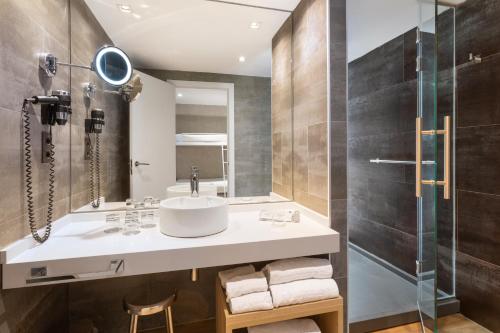 Habitación Familiar del hotel Catalonia Giralda. Foto 2