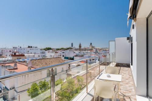 Habitación Doble Premium con terraza y bañera de hidromasaje del hotel Don Paco. Foto 5