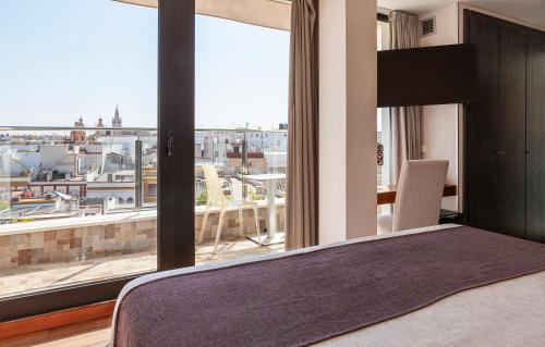 Habitación Doble Premium con balcón del hotel Don Paco. Foto 11