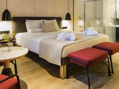 Suite Junior del hotel Novotel Sevilla. Foto 12